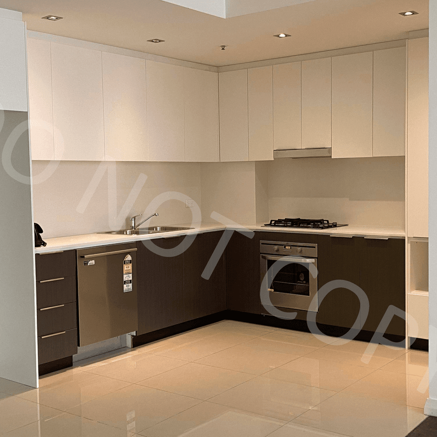 Burwood Modern Apartment with Prime Location - Transport, Shops & Amenities at Your Doorstep! A stone's throw from Burwood Station, Westfield and CBD - Photo 1