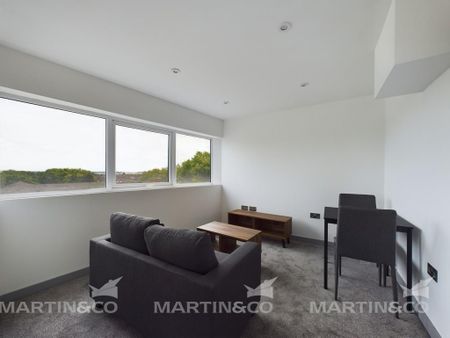 Studio to rent - Photo 2