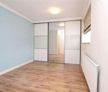 Abercorn Road, Mill Hill, London, NW7 - Photo 1