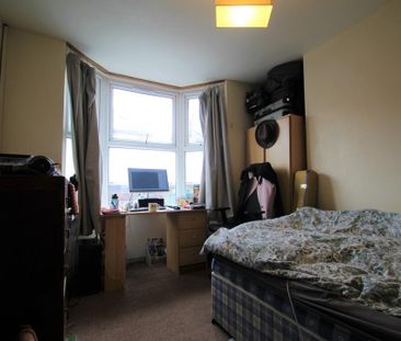 5 bedroom terraced house to rent - Photo 3