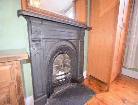 3 Bedroom Terraced To Let - Photo 5