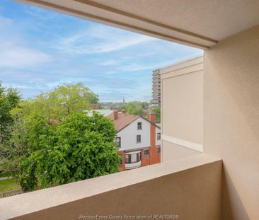 For Lease - 1500 OUELLETTE Unit# 405, Windsor, Ontario - Photo 6