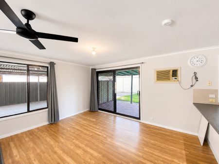 Brick veneer home in Numurkah! - Photo 2
