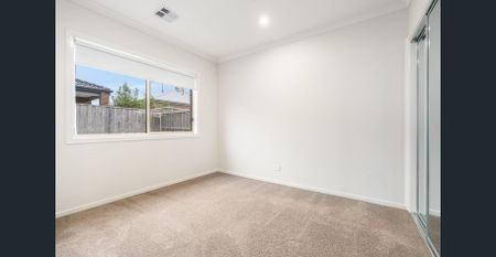 Where Comfort Meets Contemporary Flair - Photo 3