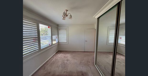 Bright Facing Home – Great Location - Photo 1