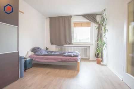 Brühl, zentral gelegene Vierzimmerwohnung mit sonnigem Südbalkon - Photo 4