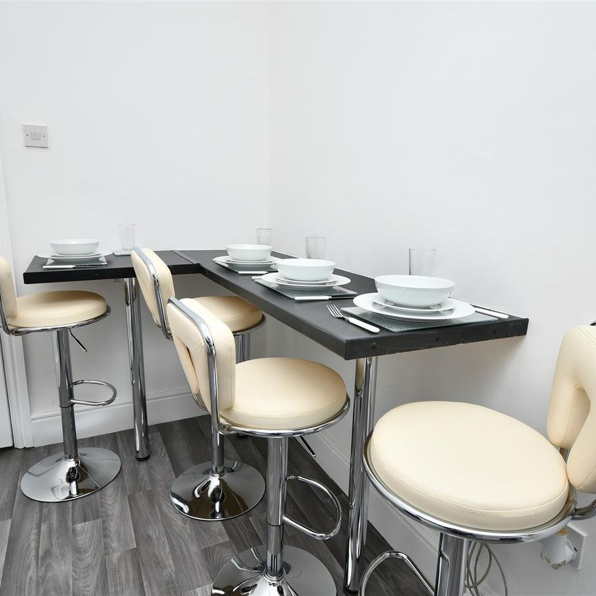 1 bed house share to rent in Nairne Street, Burnley, BB11 - Photo 1