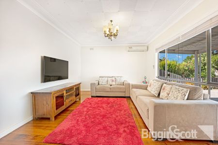 Attractive Family Home - Photo 5