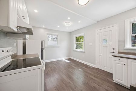 For Lease - 207 Maplehurst Avenue, Toronto, Ontario - Photo 4