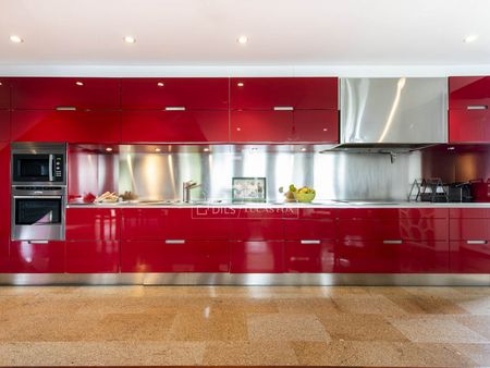 An outstanding contemporary seafront villa for rent with splendid views, located in Cangas, Pontevedra - Photo 2