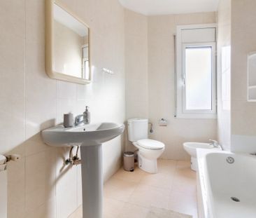 &nbsp;Double room in Valencia street - Photo 5