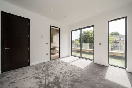 Gunnersbury Mews, Chiswick, W4, London - Photo 3