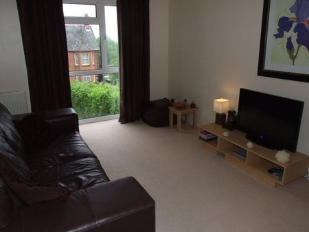 Heathfield - Photo 2