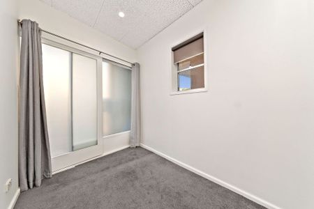 Ground Floor Apartment with Large Terrace - Photo 2