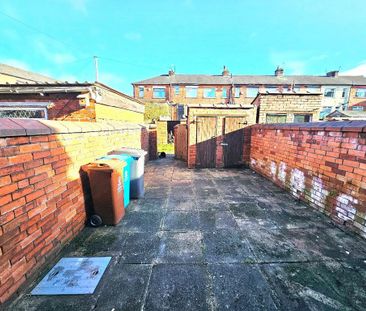 2 bedroom terraced house to rent - Photo 3