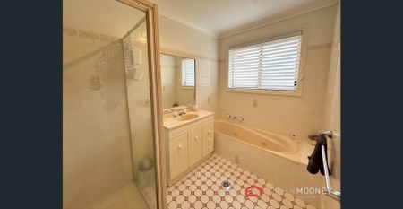 Immaculate 2-Bedroom Villa - Photo 2