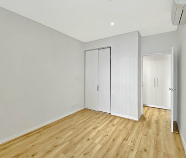 Beautiful 2 Bedroom Apartment! - Photo 5