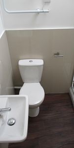 3 Bed Flat, Ninetree Hill, BS1 - Photo 3