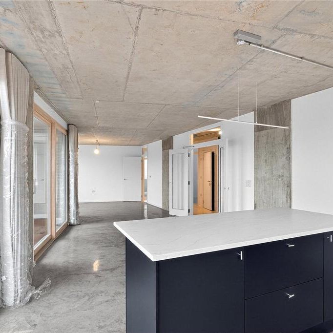 3 bedroom penthouse to rent - Photo 1