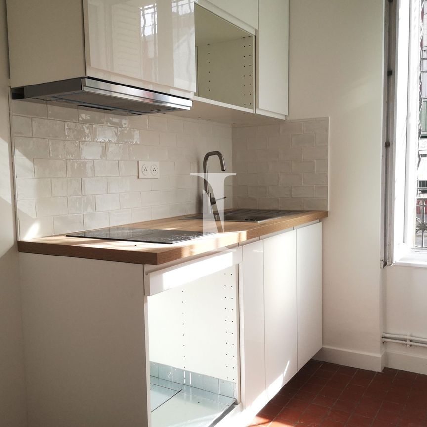 Location Appartement 1 pièce 28m² PARIS 19ème - Photo 1