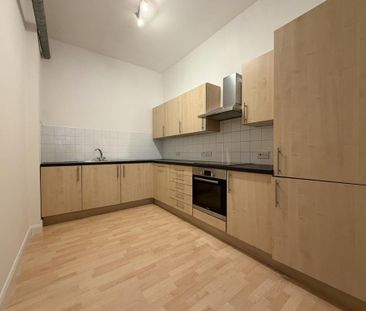 3 bedroom apartment to rent - Photo 6
