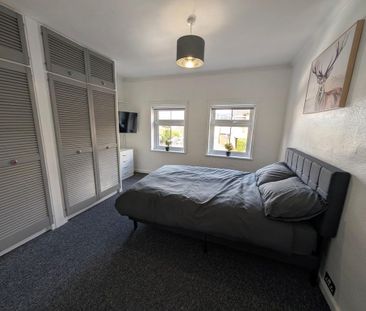 2 bedroom end of terrace house to rent - Photo 3