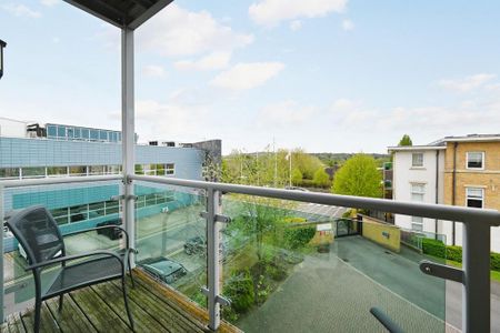 2 bedroom apartment to rent - Photo 2