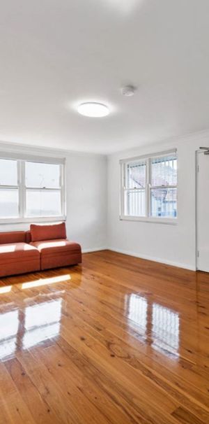 Renovated Studio Wtih Carspace - Photo 1