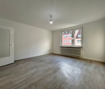 Modernisierte 3-Zimmerwohnung mit Balkon in Innenstadtnähe - Photo 2