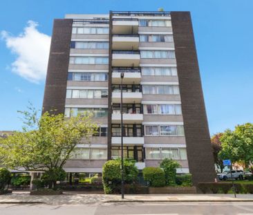 4 bedroom flat in 7-9 Avenue Road - Photo 1