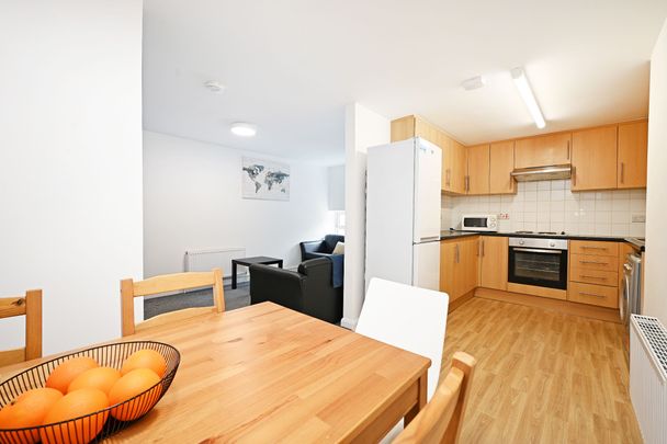 4 bedroom house share to rent - Photo 1