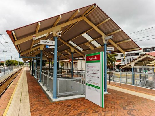 Mediterranean comes to Maylands - Roof Terrace and River Glimpses - Photo 1