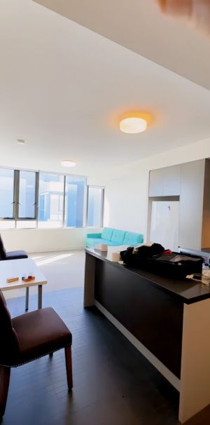 1 bed 1 bath - Photo 1