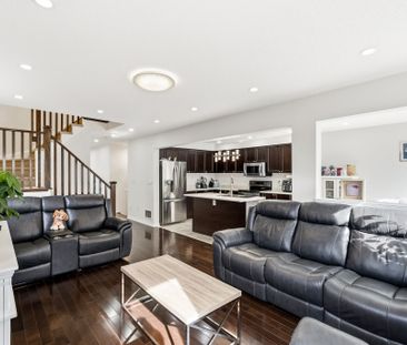 For Lease - 99 Honeyman Drive, Clarington, Ontario - Photo 3