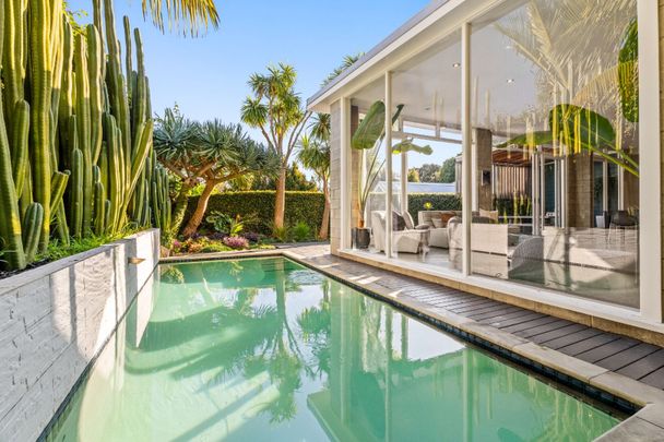 Modern Villa with Pool in Prime Ponsonby Location – Fully Furnished - Photo 1