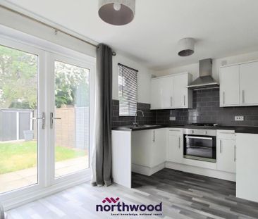 2 bedroom terraced house to rent - Photo 4