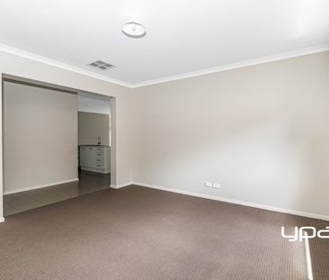 Welcome to your new home, it's ready & waiting for you! - Photo 6