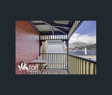 Fully Furnished Charming Character Townhouse - Photo 4