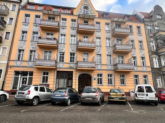 Śródmieście, 2 pok. 54 m2,balkon, pralnia, piwnica - Zdjęcie 1