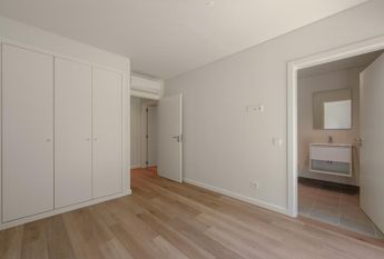 2 Bedroom Apartment with garden, Miraflores, Oeiras