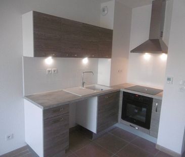 Location Appartement 2 pièces 38m² CASTELNAU LE LEZ 34170 - Photo 2