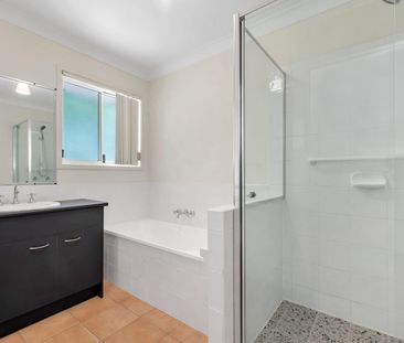 Stunning Home In Enviable Location - Photo 4
