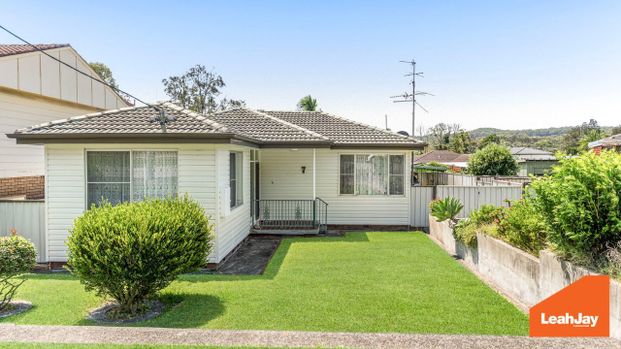 7 Tallawalla Road, Valentine NSW 2280 - Photo 1
