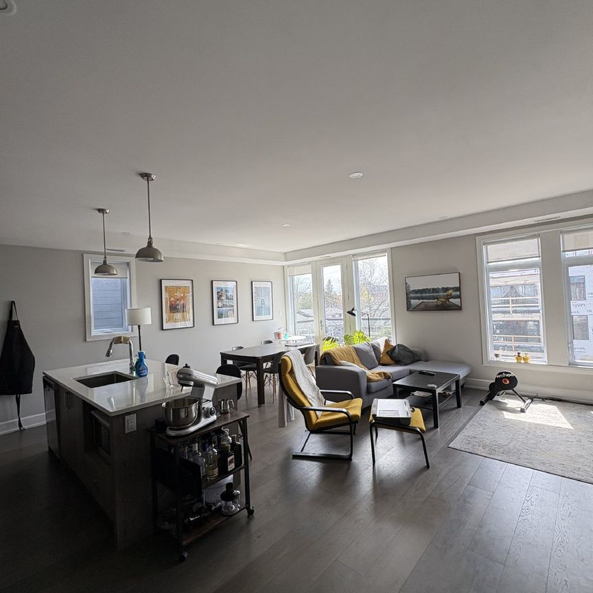 341 Tweedsmuir Avenue - D - Photo 1