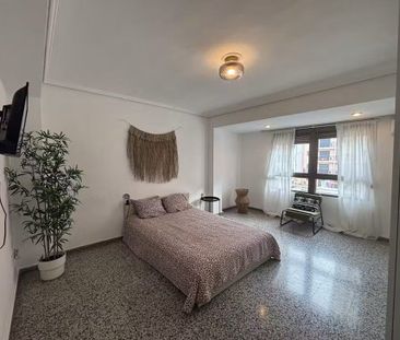 Carrer de Lleida, Valencia, Valencian Community 46009 - Photo 3