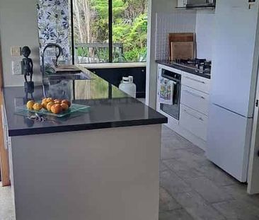 Beach and boat ramp 3 bedroom family home - Photo 2