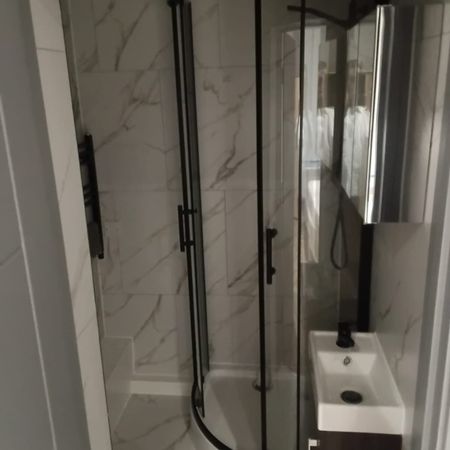 Studio Flat, Graham Road, E8 - Photo 4