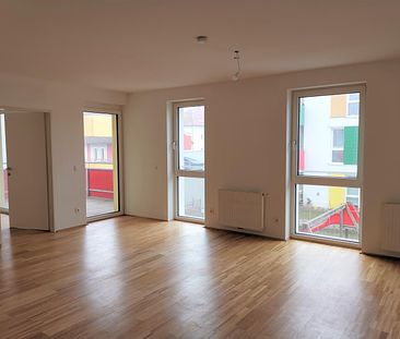 In der bunten Wohnanlage in Luftenberg: 3-Zimmer-Wohnung mit Balkon zu vermieten - Foto 2