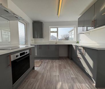 2 bedroom detached bungalow to rent - Photo 4