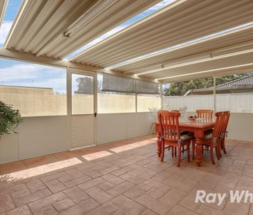 Beautiful Family Home - Photo 6